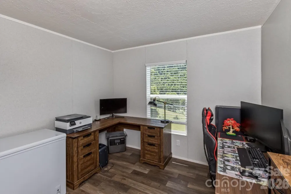 27 Spuds Lane Weaverville, NC 28787