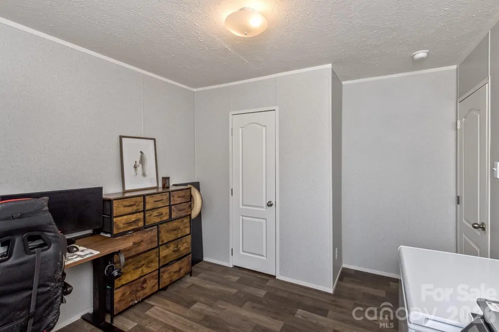 27 Spuds Lane Weaverville, NC 28787