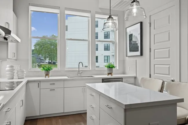 2505 Bluebonnet Avenue #4 Austin, TX 78704