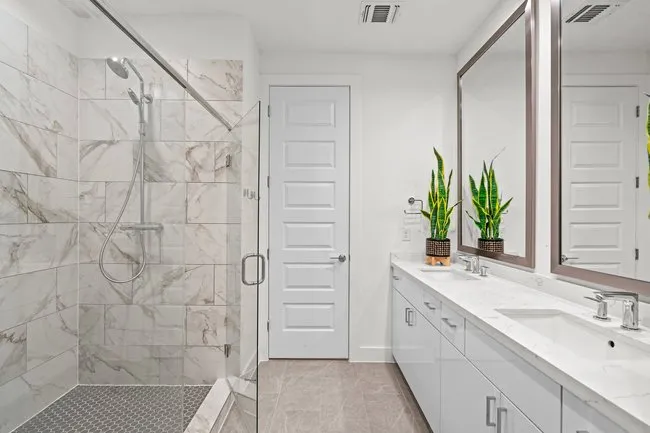 2505 Bluebonnet Avenue #4 Austin, TX 78704