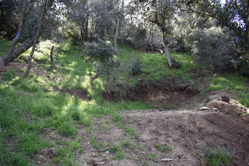 Austin Way / Lakeshore Rd Lake Hughes, CA 93532