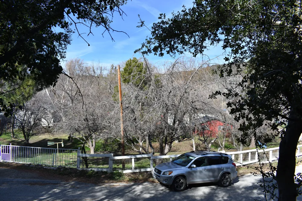 Austin Way / Lakeshore Rd Lake Hughes, CA 93532