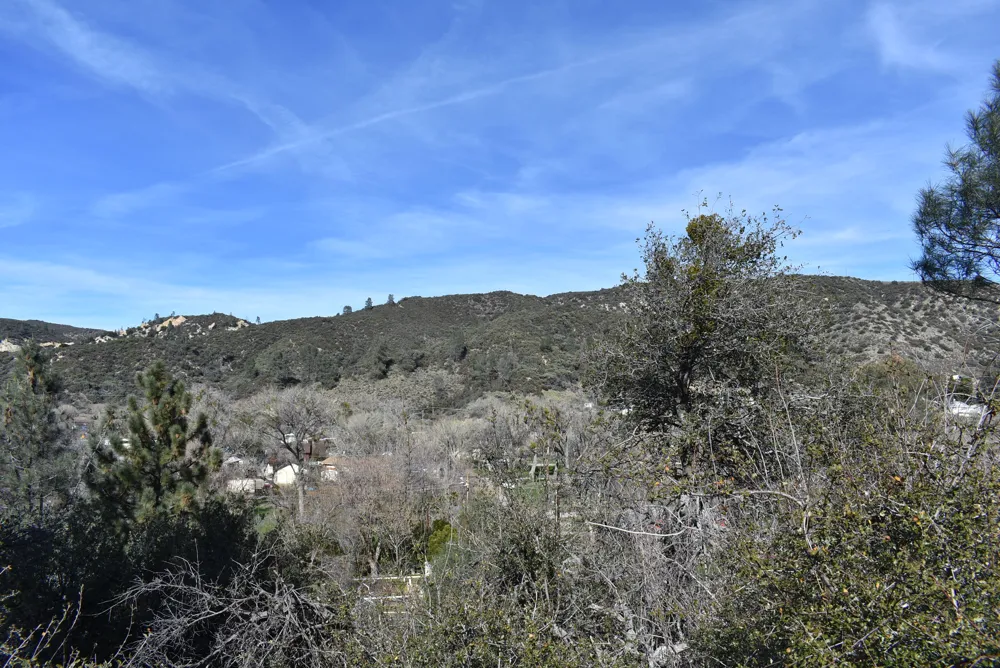 Austin Way / Lakeshore Rd Lake Hughes, CA 93532