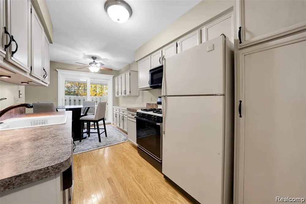 44167 Providence Drive #326 Clinton Charter Township, MI 48038