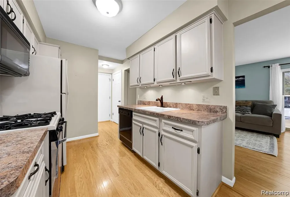 44167 Providence Drive #326 Clinton Charter Township, MI 48038