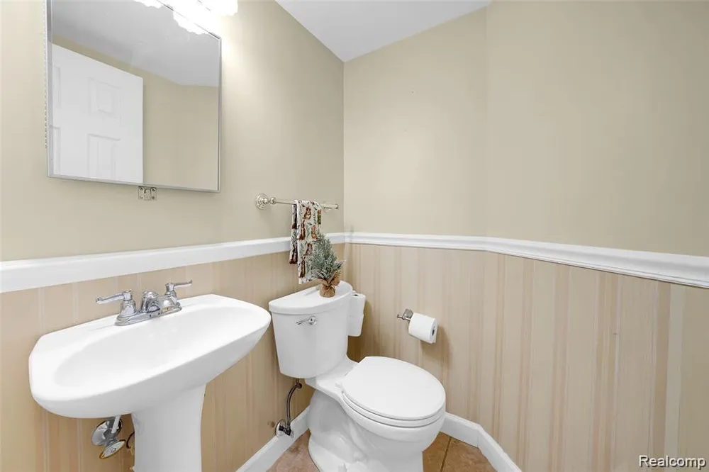 44167 Providence Drive #326 Clinton Charter Township, MI 48038