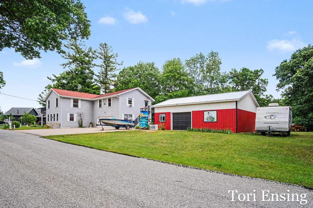 13190 16 Mile Road NE Oakfield Township, MI 49326
