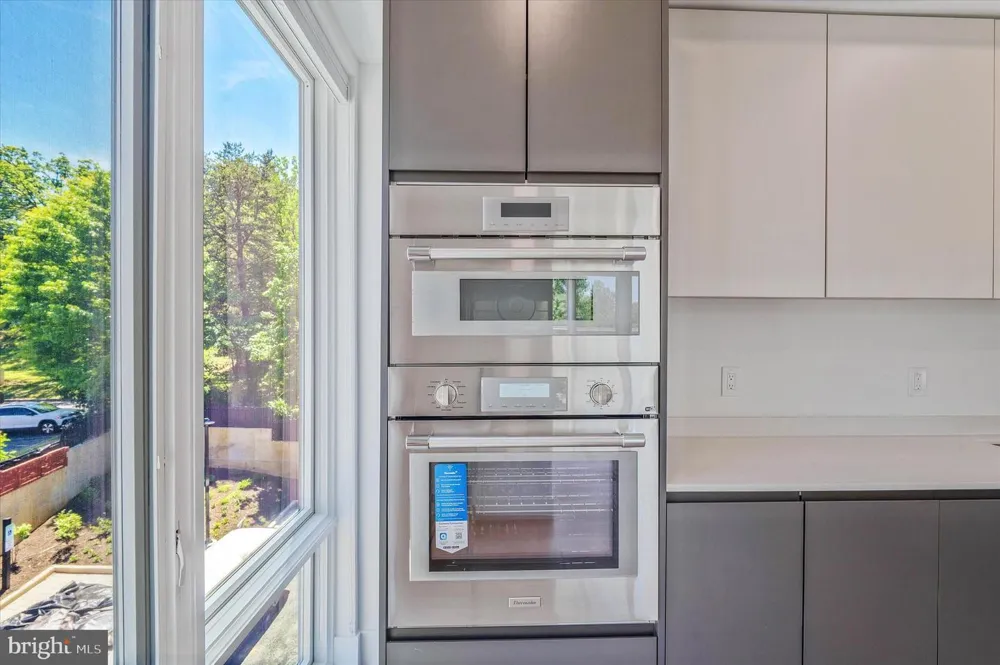 228 GLEBE ROAD W #301 Alexandria, VA 22305