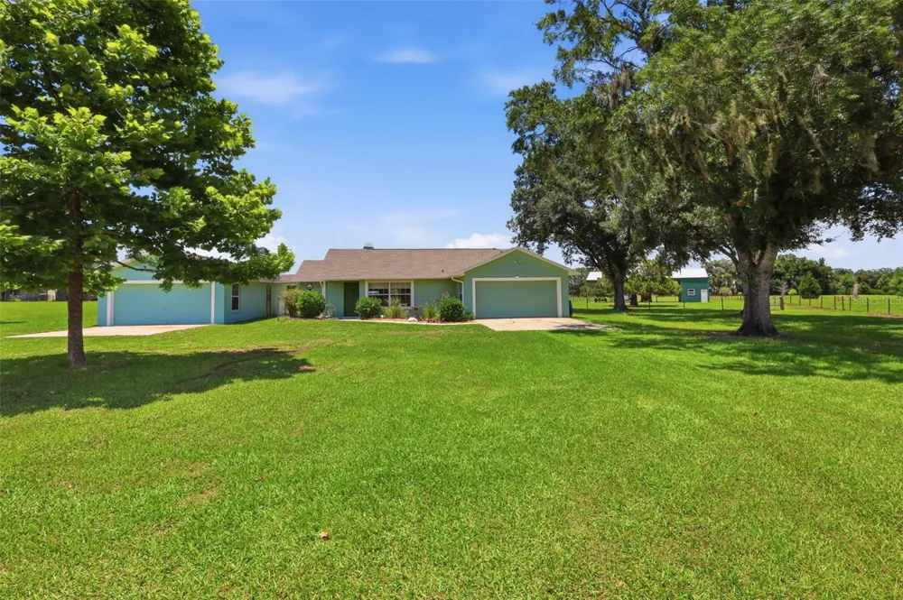 1200 HART ROAD Geneva, FL 32732