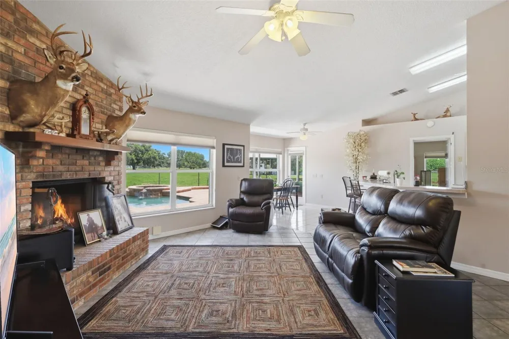 1200 HART ROAD Geneva, FL 32732