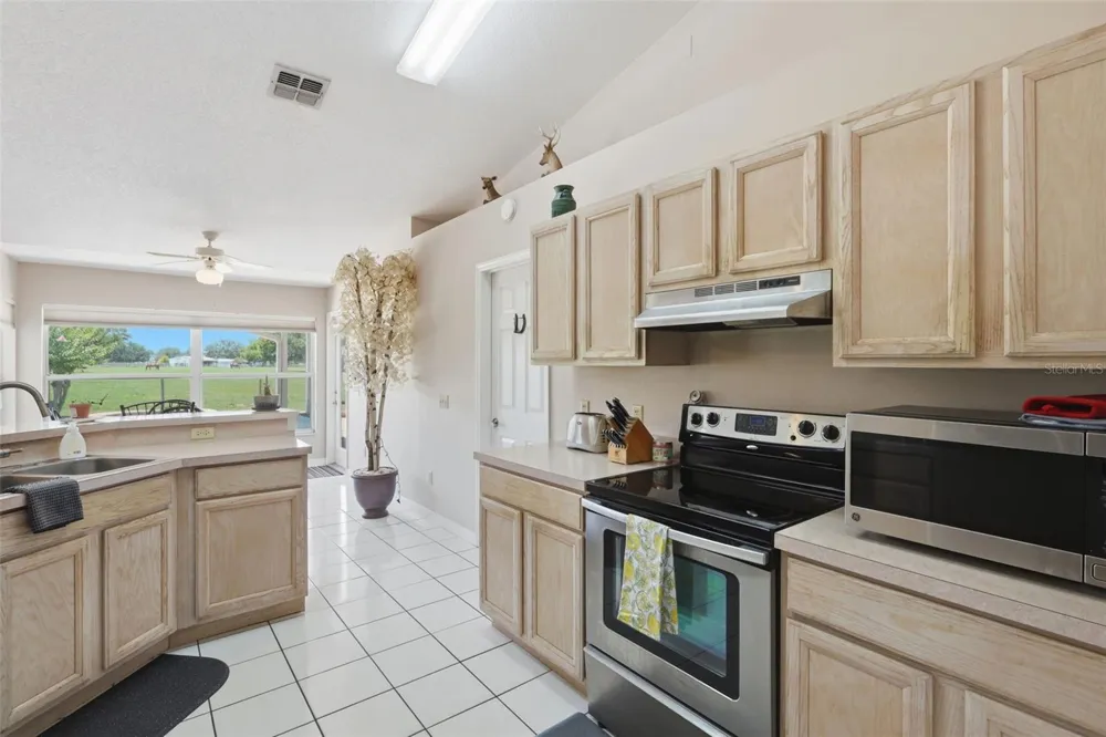 1200 HART ROAD Geneva, FL 32732