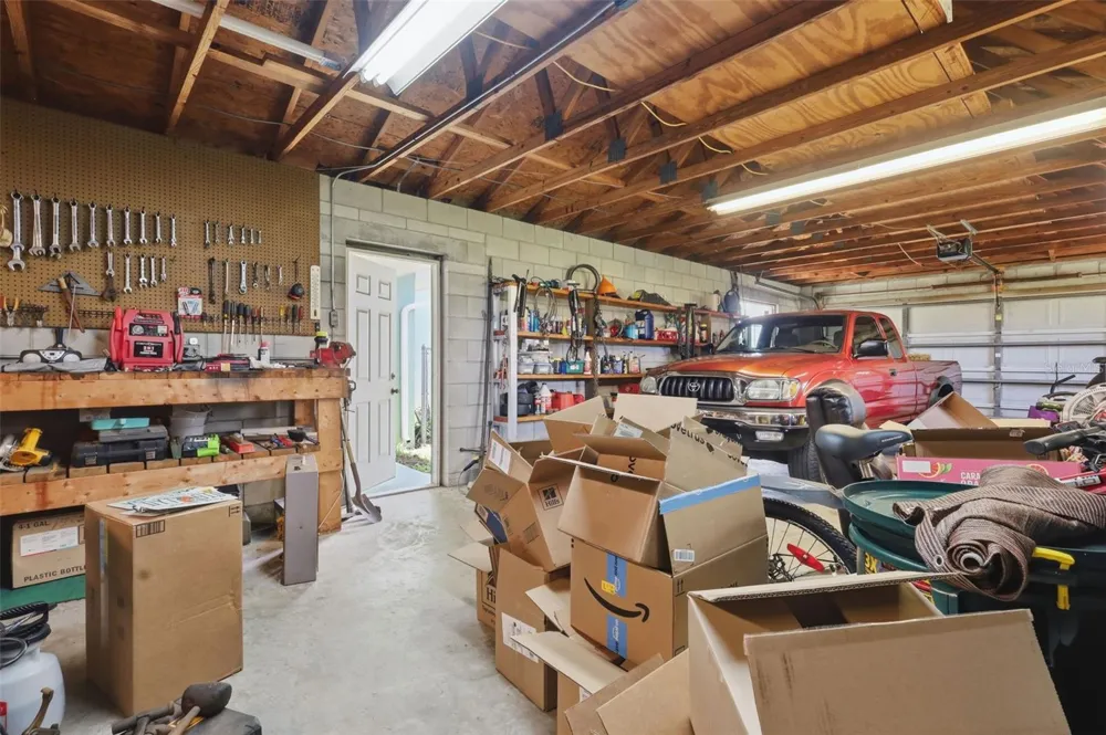 1200 HART ROAD Geneva, FL 32732