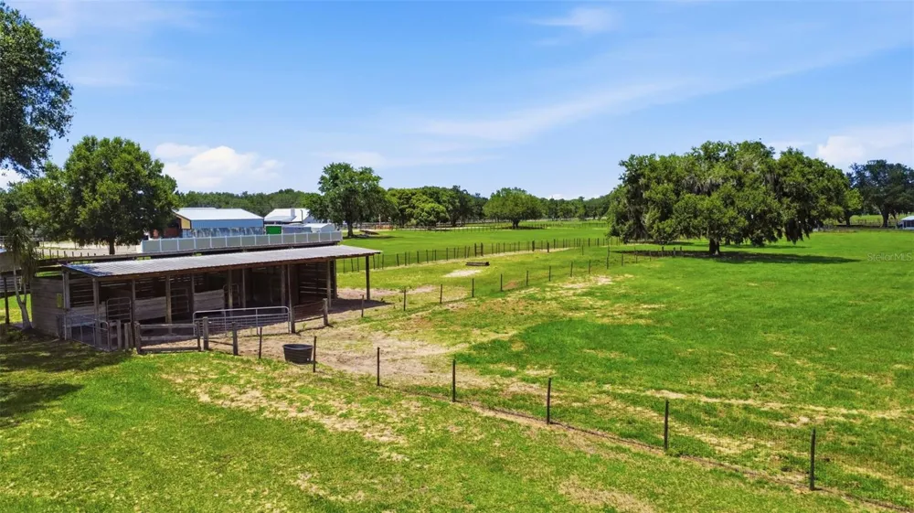 1200 HART ROAD Geneva, FL 32732