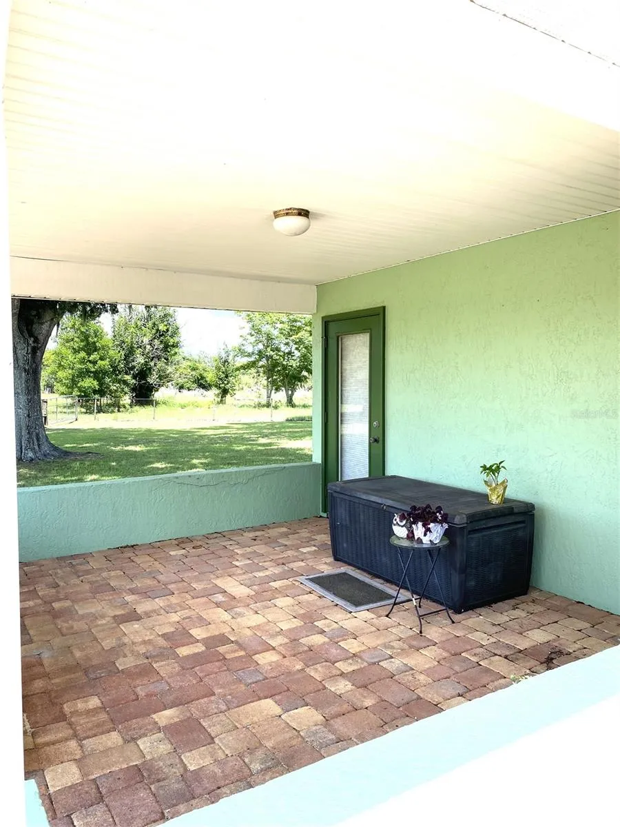 1200 HART ROAD Geneva, FL 32732