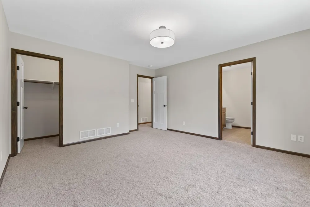 520 Lois Lane Lino Lakes, MN 55014