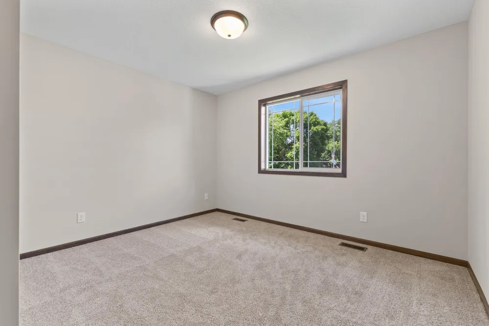 520 Lois Lane Lino Lakes, MN 55014