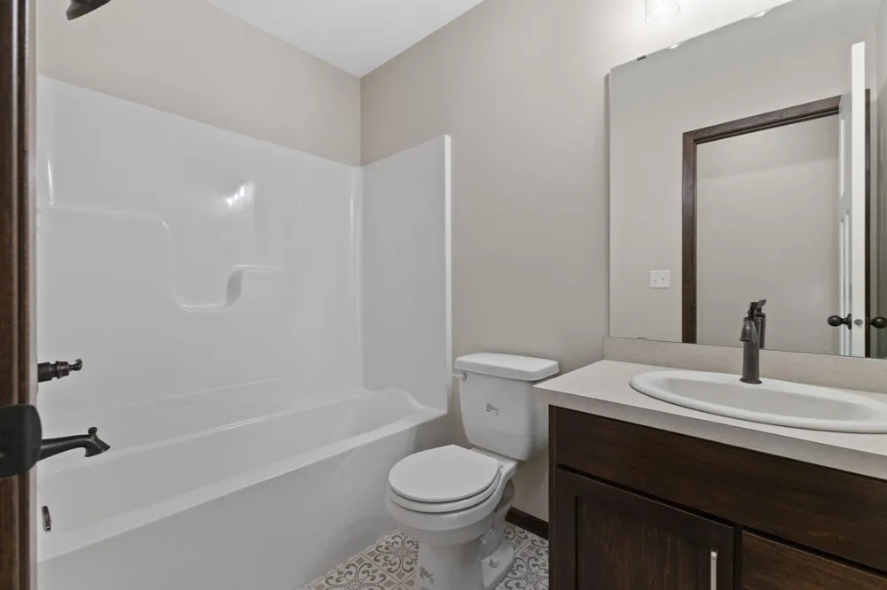 520 Lois Lane Lino Lakes, MN 55014