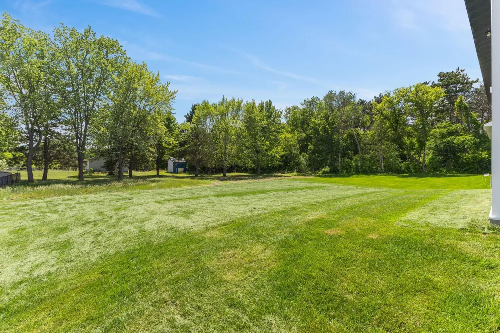 520 Lois Lane Lino Lakes, MN 55014