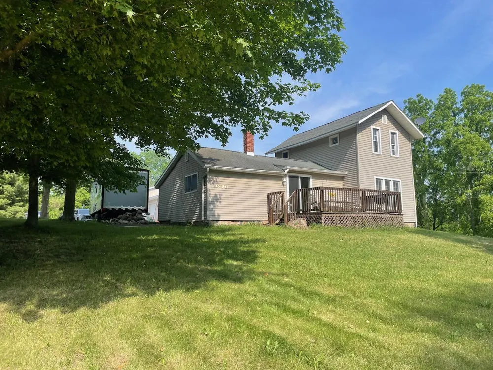 9990 S Bird Road Dowling, MI 49050