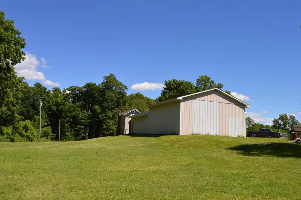 9990 S Bird Road Dowling, MI 49050