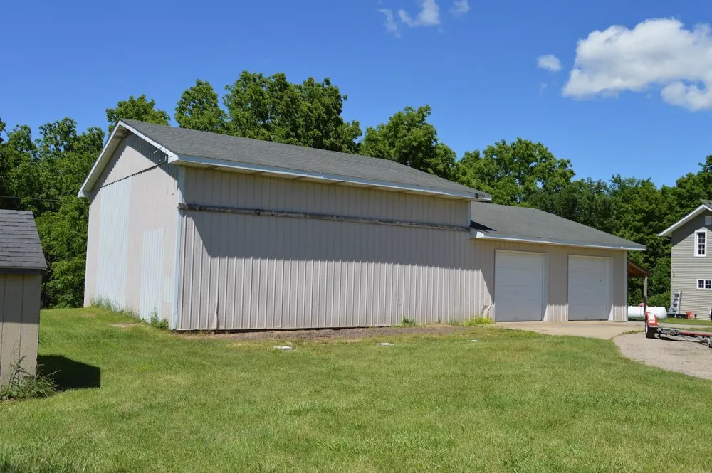 9990 S Bird Road Dowling, MI 49050