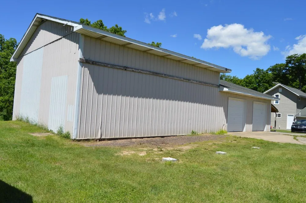 9990 S Bird Road Dowling, MI 49050