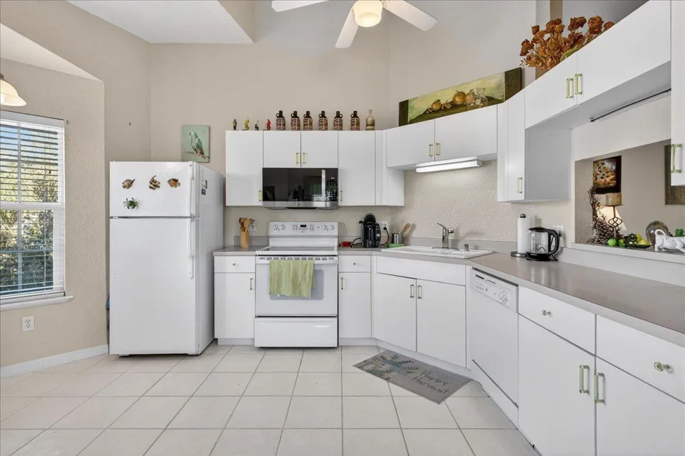 1810 Waterford Drive #6 Vero Beach, FL 32966