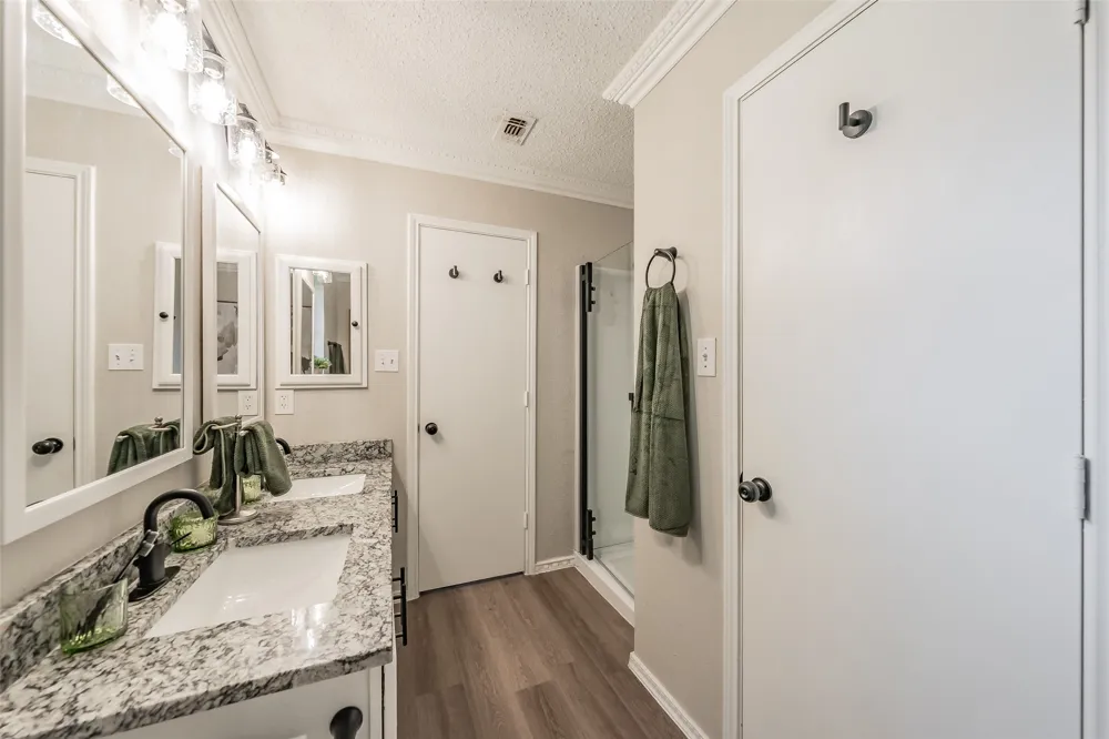 7000 Rovato Drive Arlington, TX 76001