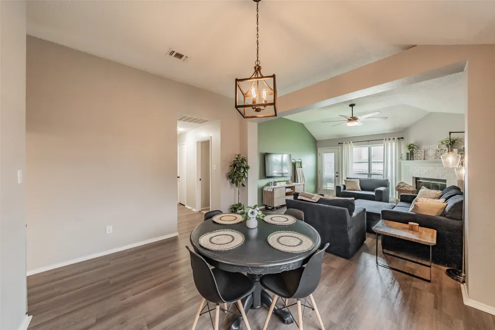7000 Rovato Drive Arlington, TX 76001