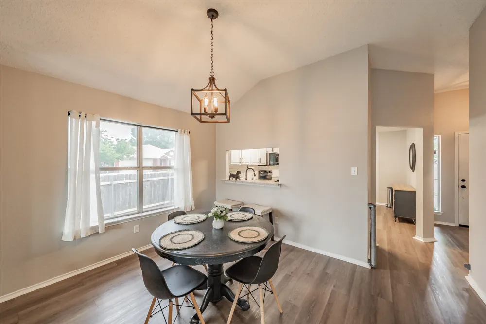7000 Rovato Drive Arlington, TX 76001