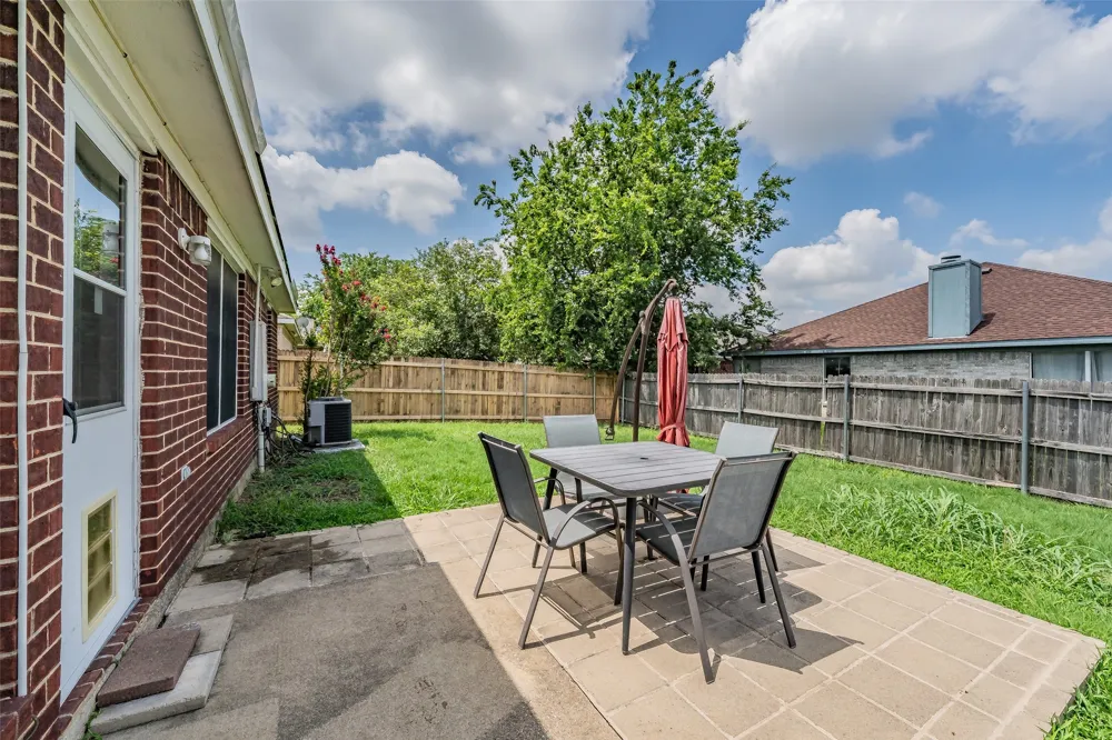 7000 Rovato Drive Arlington, TX 76001