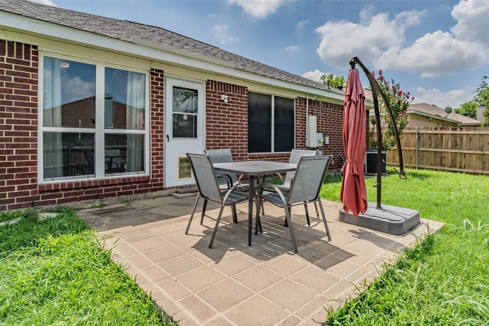7000 Rovato Drive Arlington, TX 76001
