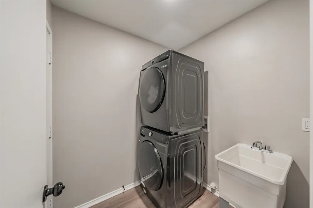 7000 Rovato Drive Arlington, TX 76001