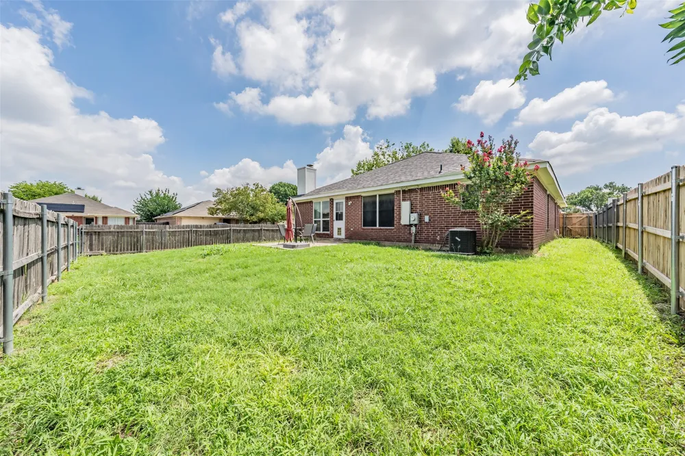 7000 Rovato Drive Arlington, TX 76001