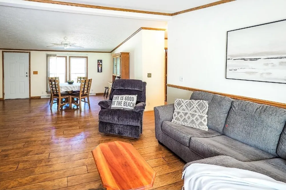 84 Thelen Drive Cheshire Township, MI 49055