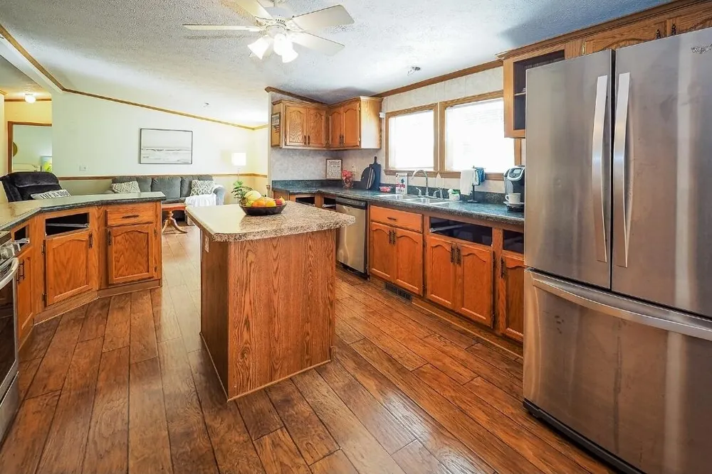 84 Thelen Drive Cheshire Township, MI 49055