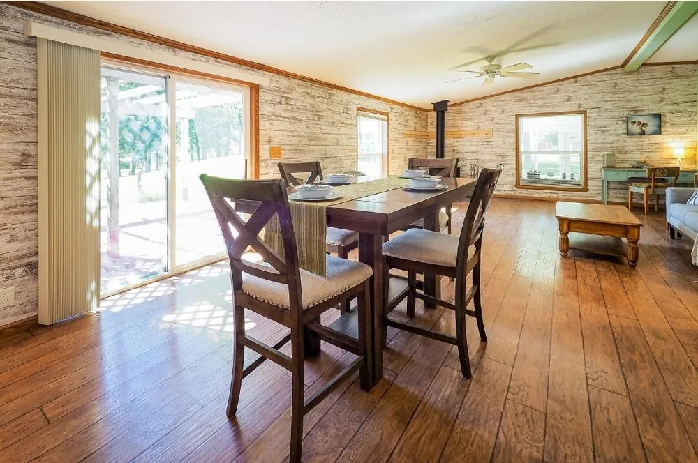 84 Thelen Drive Cheshire Township, MI 49055