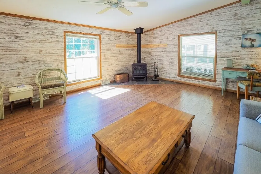 84 Thelen Drive Cheshire Township, MI 49055
