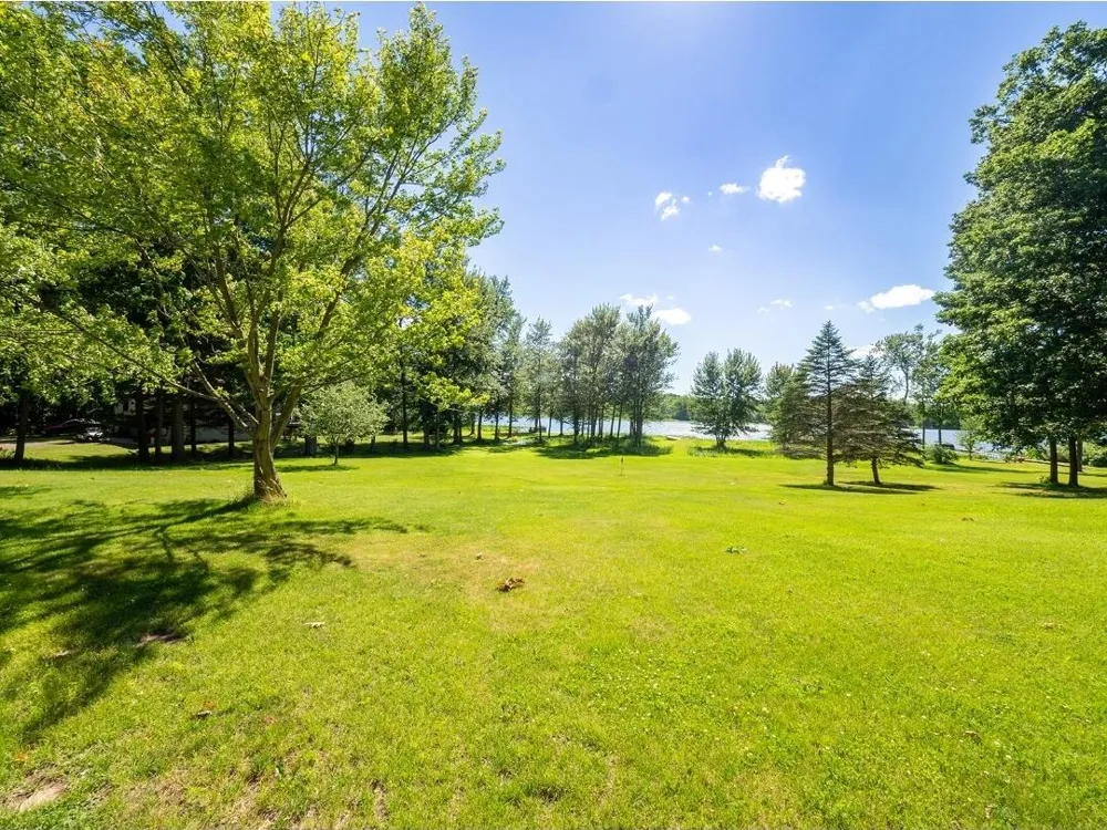 84 Thelen Drive Cheshire Township, MI 49055