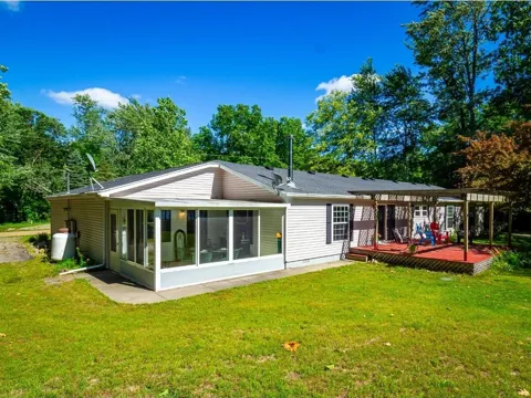 84 Thelen Drive