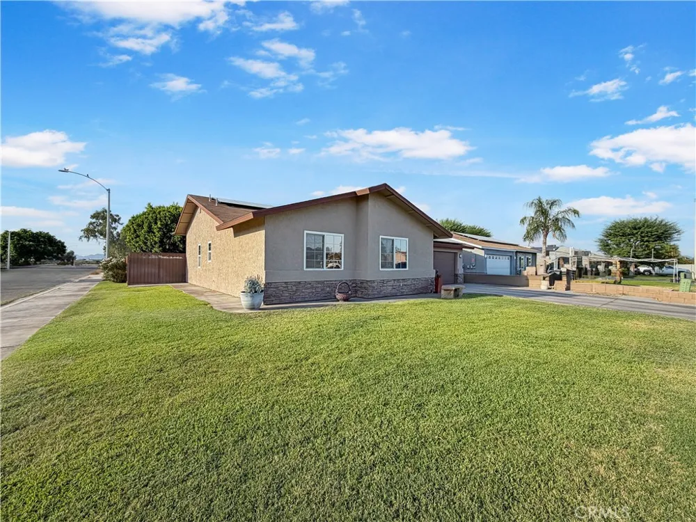 931 Vista Sunrise Blythe, CA 92225