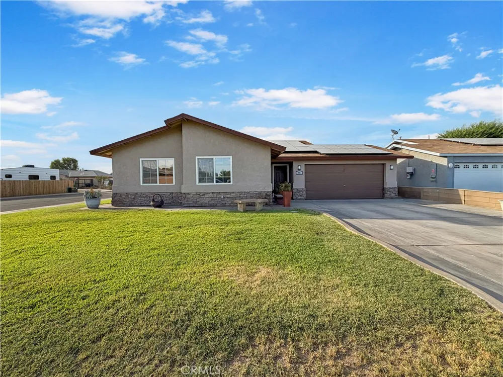 931 Vista Sunrise Blythe, CA 92225