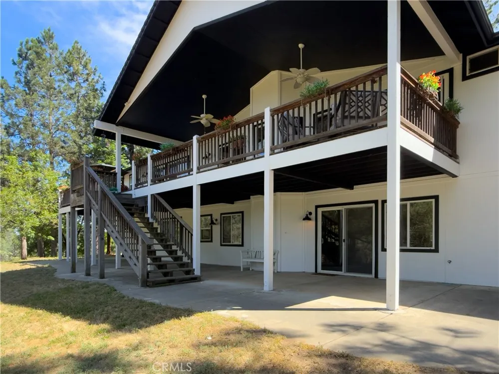 5800 Lehamite Fall Road Mariposa, CA 95338