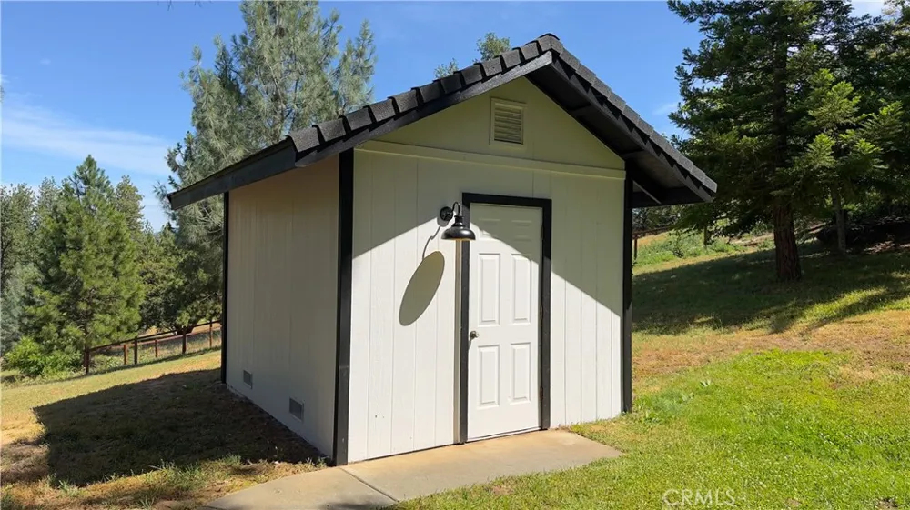 5800 Lehamite Fall Road Mariposa, CA 95338