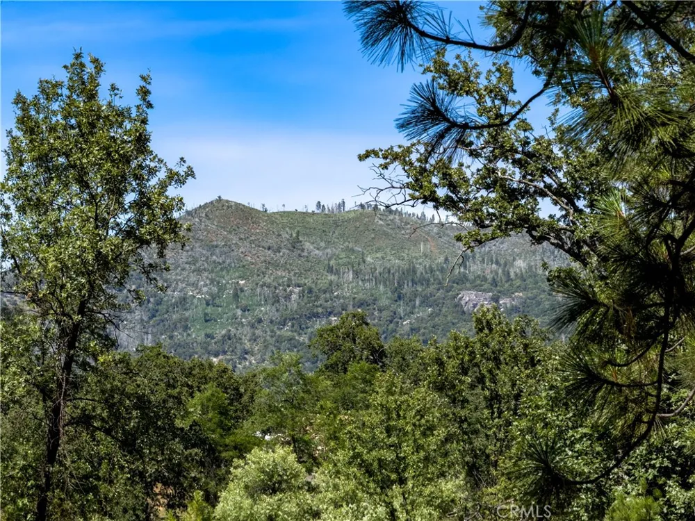 5800 Lehamite Fall Road Mariposa, CA 95338