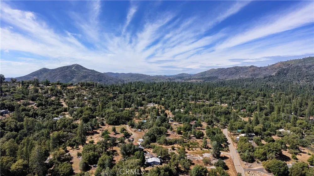 5800 Lehamite Fall Road Mariposa, CA 95338