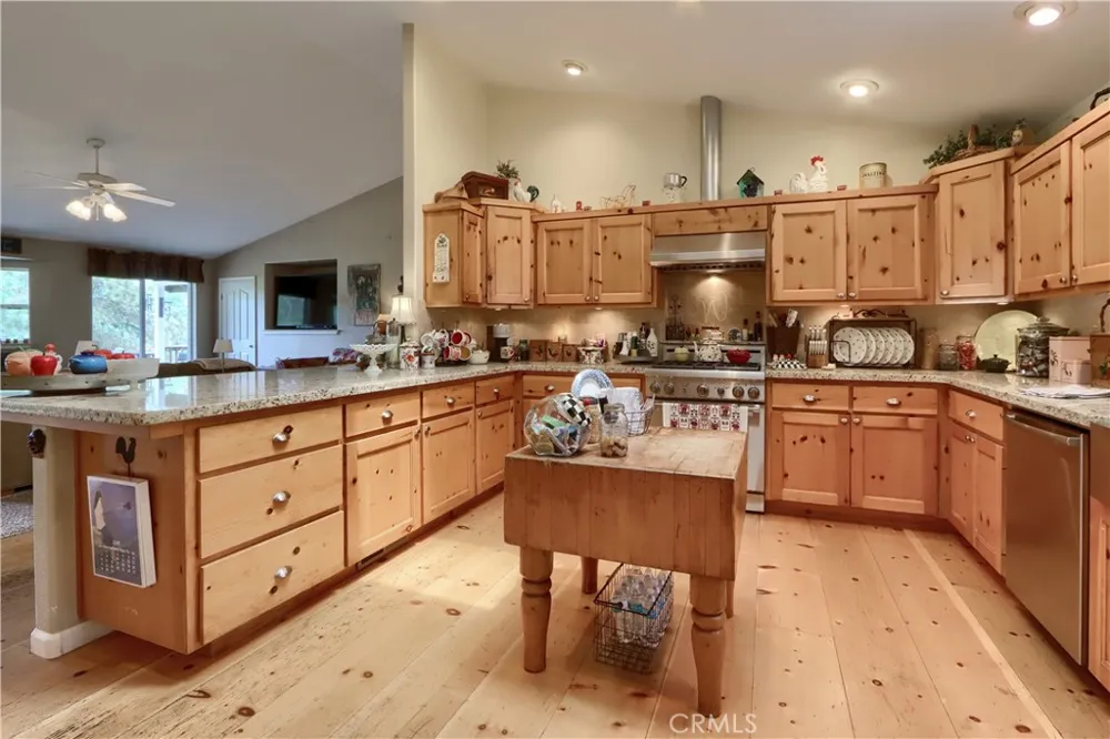 5800 Lehamite Fall Road Mariposa, CA 95338