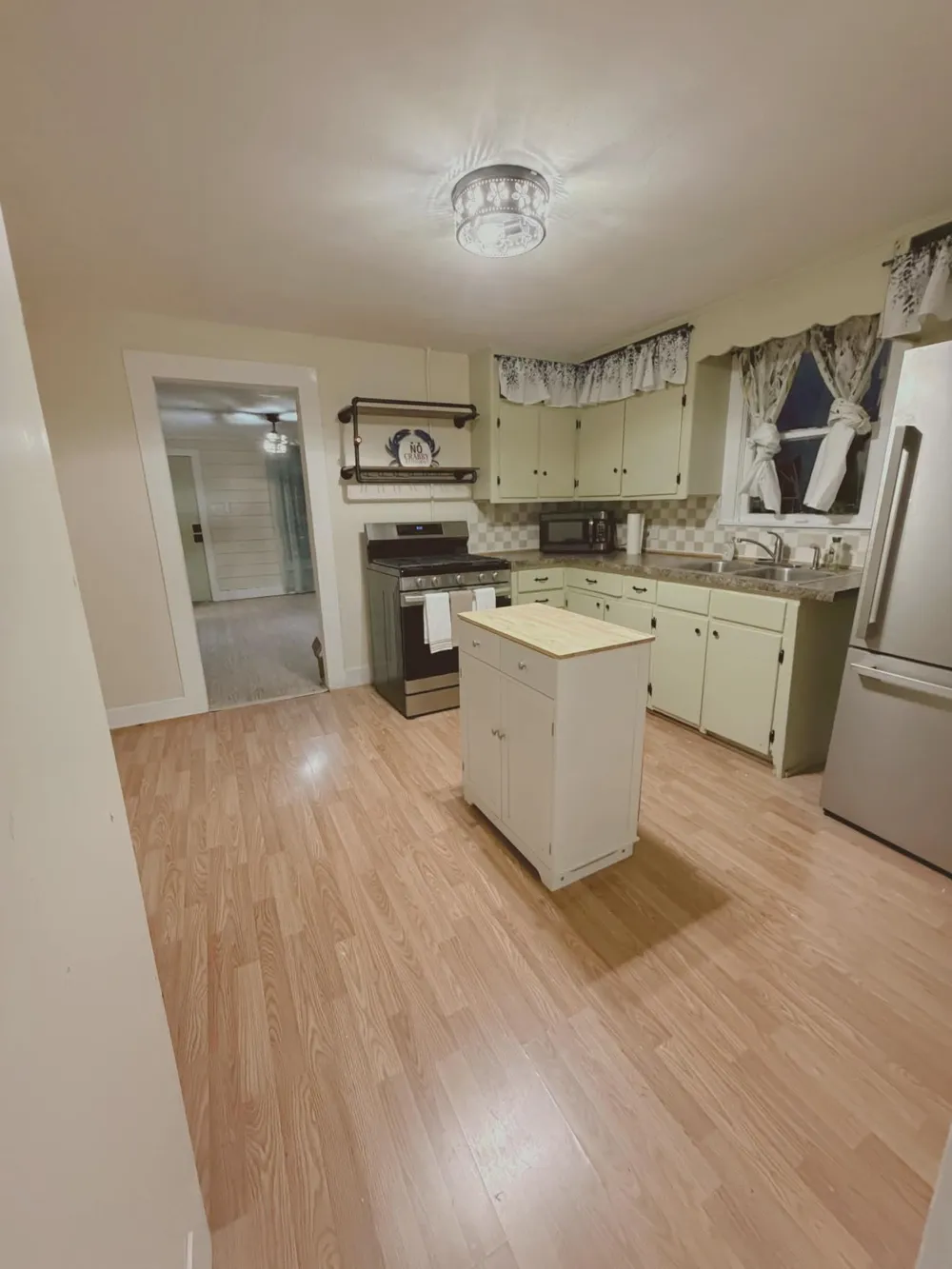404 Hill Street Itasca, TX 76055