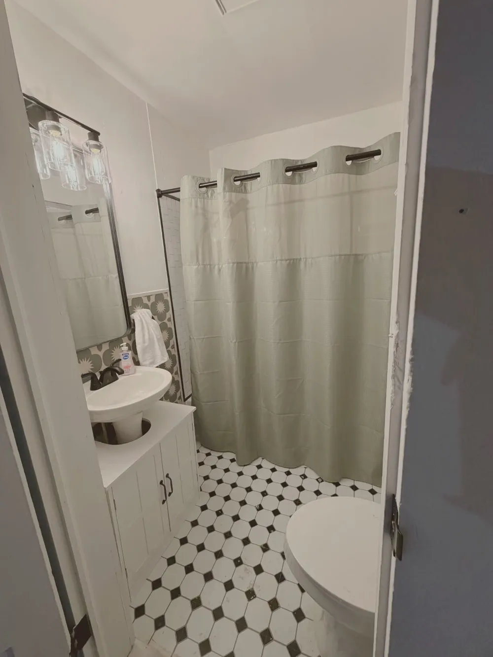 404 Hill Street Itasca, TX 76055