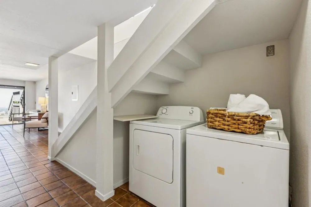 16490 Wood Acres Road Los Gatos, CA 95030